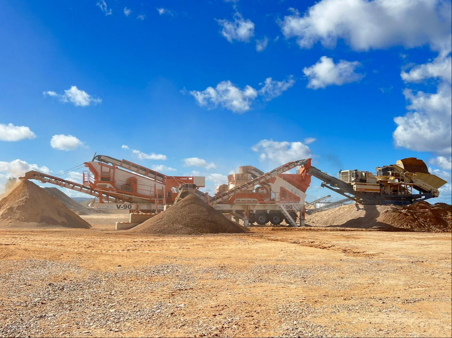  Mobile sand making plant